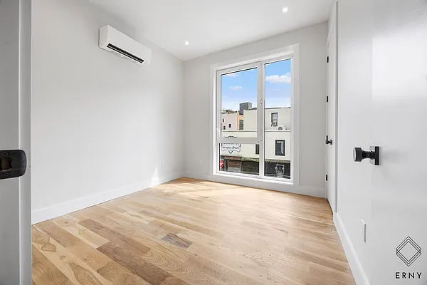 Bedroom, photo 3