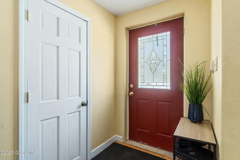 3rd image of 12 Hubbs Road