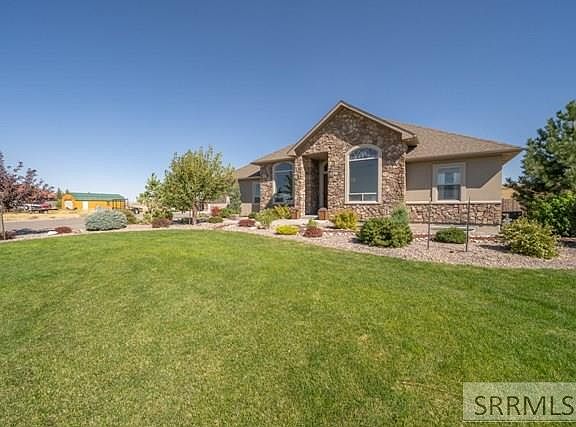 3rd image of 6687 S Red Bluff Ln