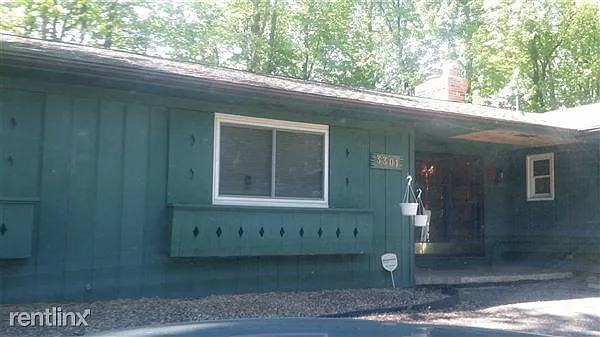 3301 Cardiff Ct photo 1