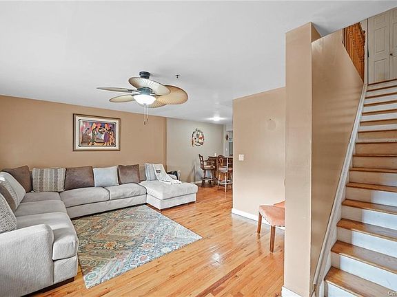 5th image of 1 Harper Ct