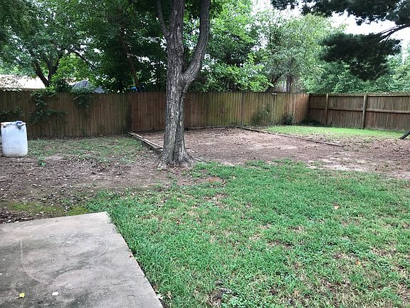 3rd image of 706 N 22nd St