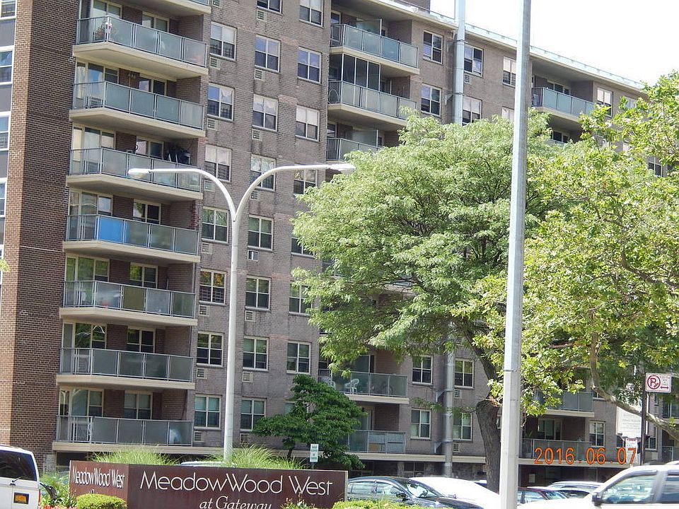 2nd image of 12205 Flatlands Ave APT 5H