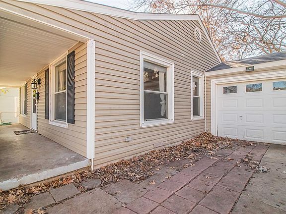 4th image of 3805 El Campo Ave