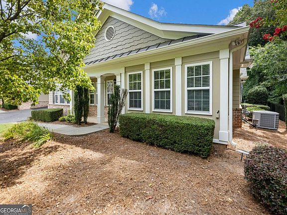 3rd image of 2623 Grapevine Cir #602