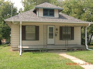 1422 S 15th St, Centerville, IA 52544