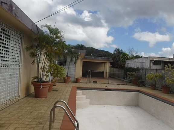 2nd image of 4 Calle Barcelona