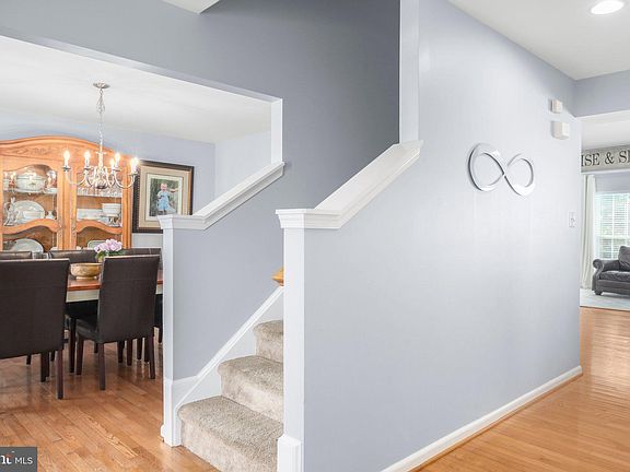 4th image of 9326 Birch Cliff Dr