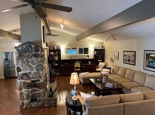 16011 Harbor Point Dr, Spring Lake, MI 49456