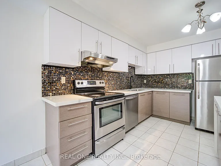 2593 Addingham Cres — Photo 13
