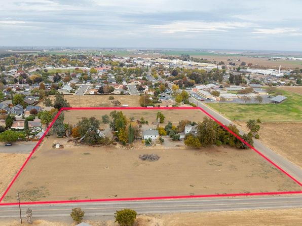 2939 Grove Ave, Gustine, CA 95322