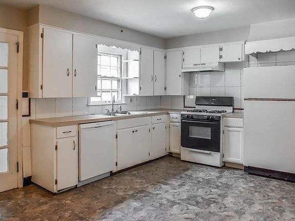4th image of 182 Westover Dr