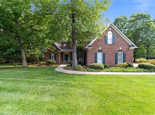 6809 Buckley Dr, Summerfield, NC 27358