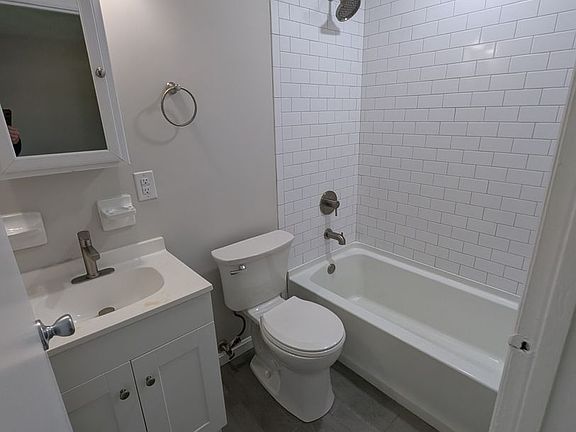 5th image of 5435 Lester Rd APT 7