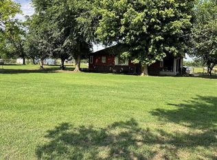 1707 E Woodson St, El Reno, OK 73036