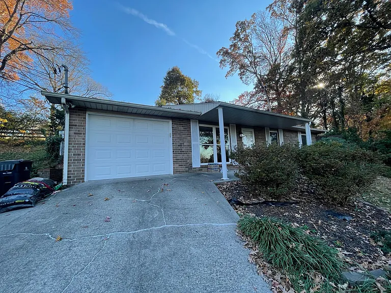 5011 Candace Cir — Photo 3