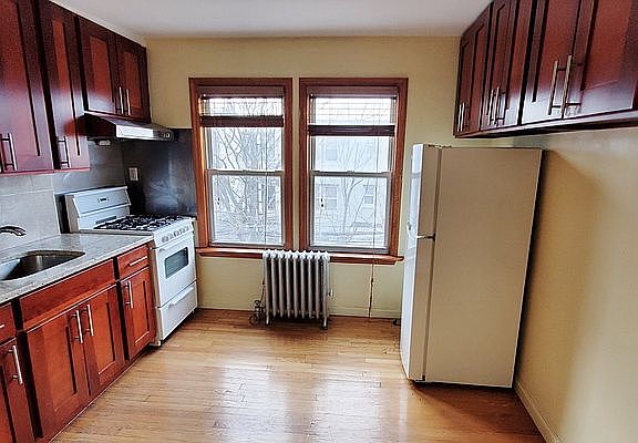 2nd image of 20-42 33rd St #3MM