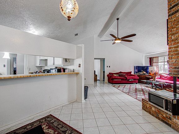 4th image of 1342 Goswell Ln