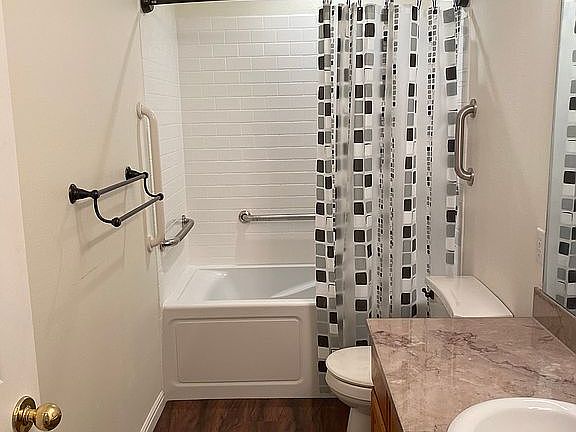Hallway bathroom 