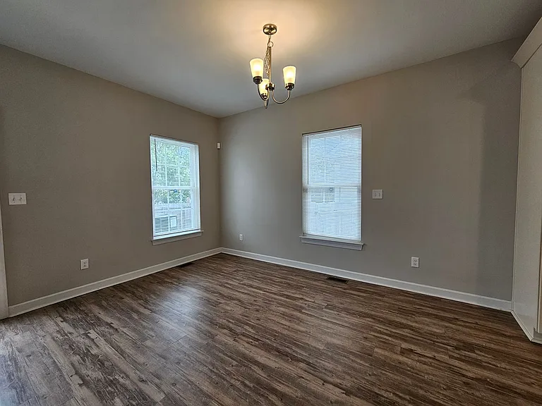 1729 Todd St — Photo 12
