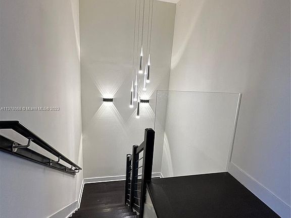 5th image of 10419 NW 81st Ter