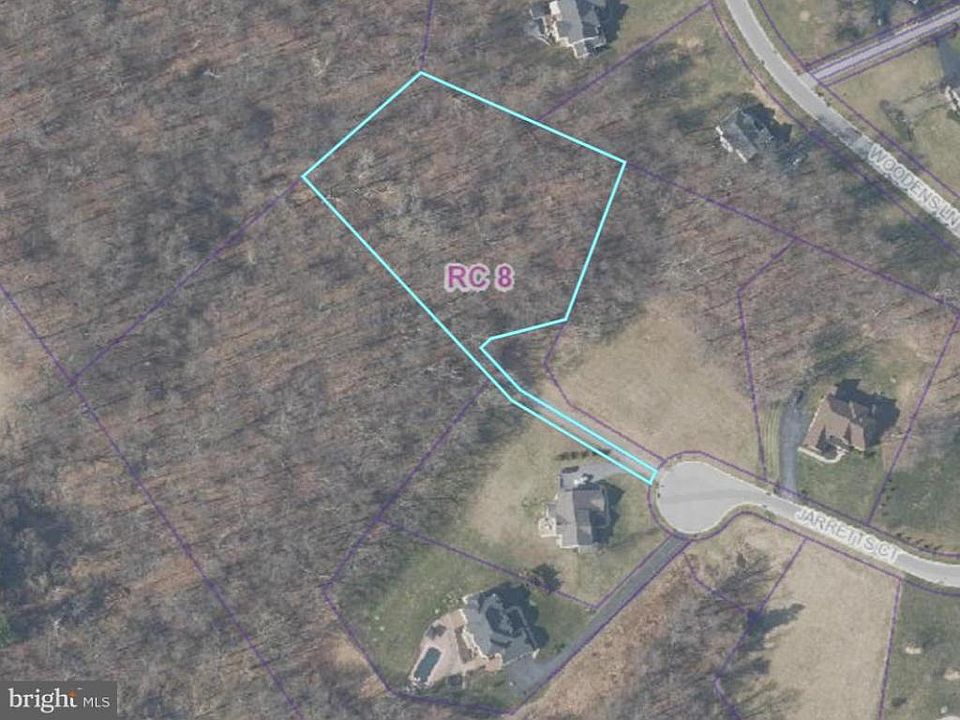1st image of 12 Jarretts Ct
