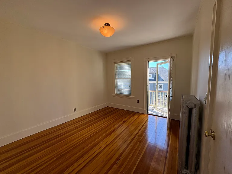62 Ibbetson St #3L — Photo 6