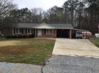 210 Lynn St, Greenwood, SC 29649