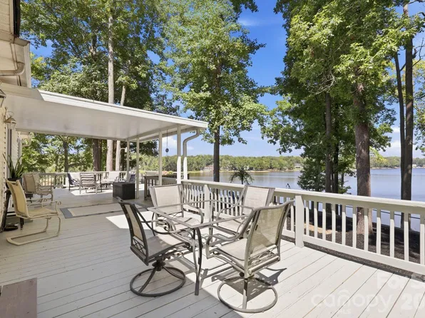 380 Lake Landing Dr, Salisbury, NC 28146