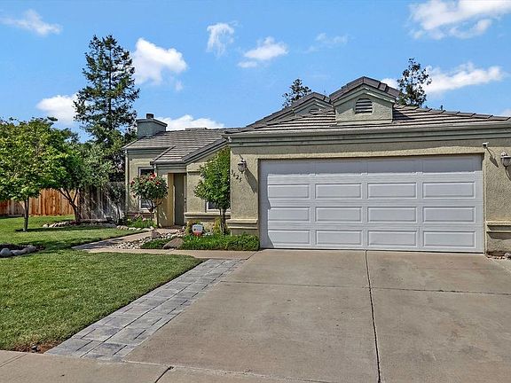3rd image of 3625 Castleberg Ct
