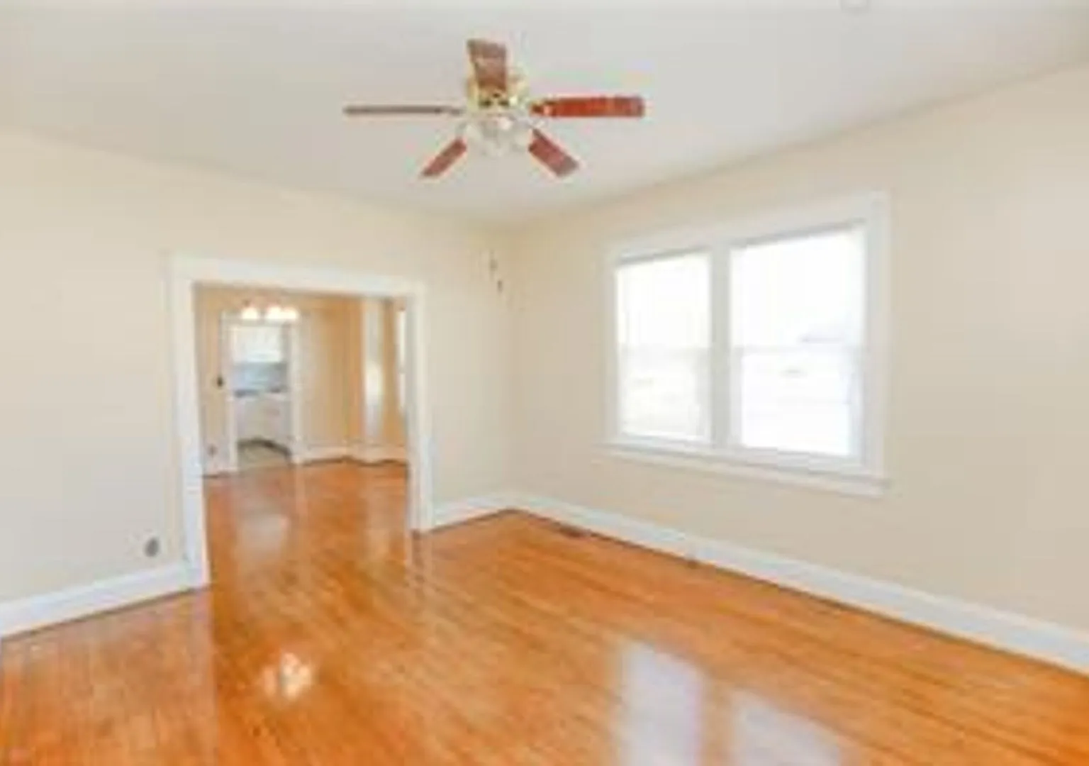 Spacious Norfolk Home !! — Photo 4