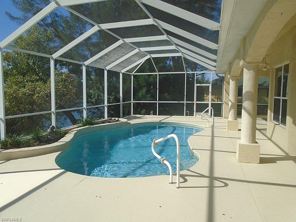 5th image of 2206 SW 38th Ter