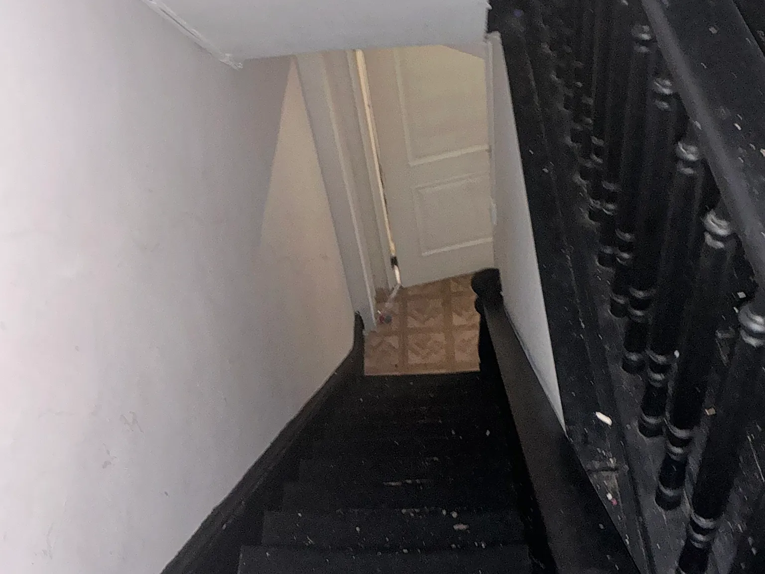 2 bed, 1000 sqft, $1,900 — Photo 2