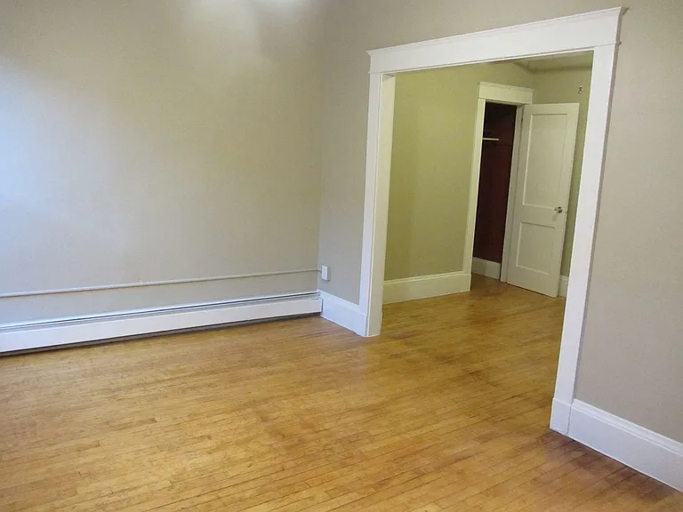 32 Alfred St — Photo 17