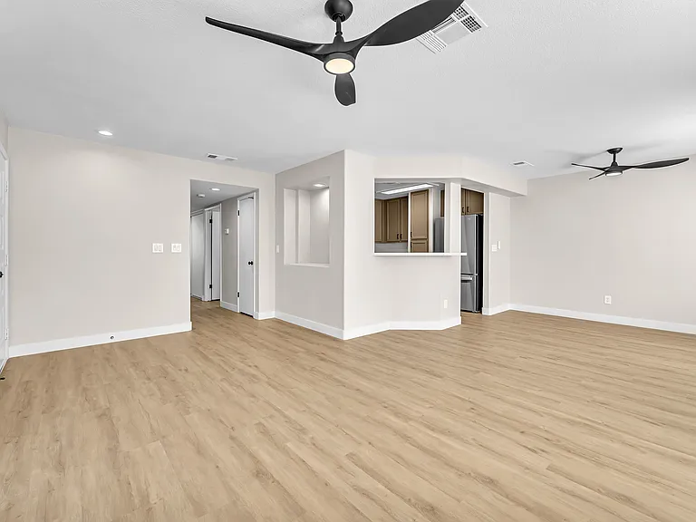 4201 Blarney Ln #103 — Photo 7