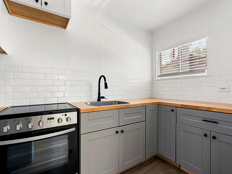 1045 Riverside Dr #D-3 — Photo 9