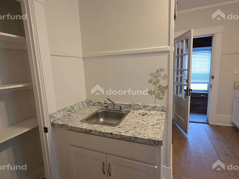 46 E Main St #2 — Photo 7