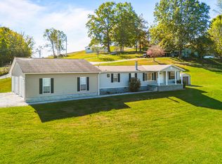 114 Myrtle Vinsant Ln, Jacksboro, TN 37757