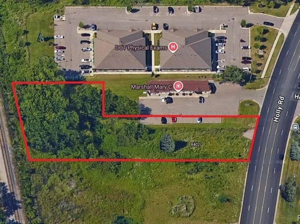 8402 Holly Rd, Grand Blanc, MI 48439