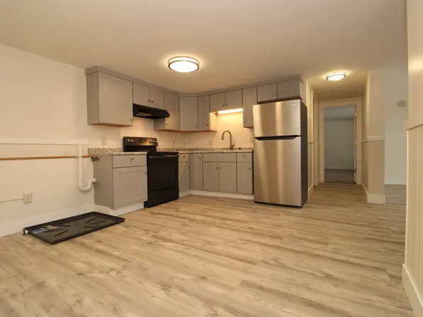 820 Gray Road, 820 Gray Rd #8, Windham, ME 04062