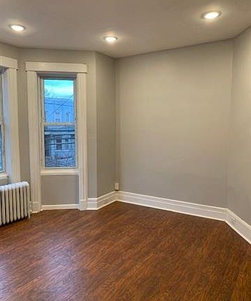 4th image of 321 64th St #3