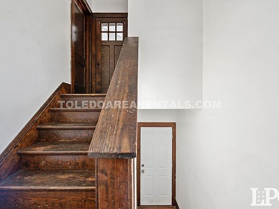5th image of 4117 Vermaas Ave