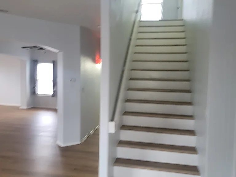 1418 Laguna Ct NE — Photo 15