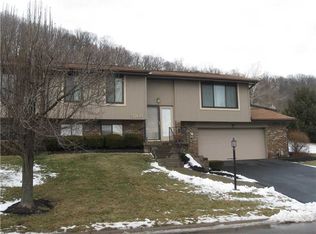 2009 Golfway Dr, Aliquippa, PA 15001