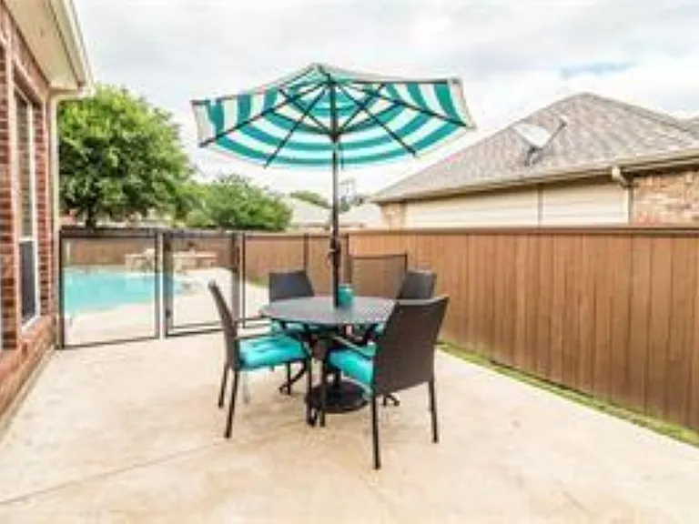6400 Brownstone Dr — Photo 13