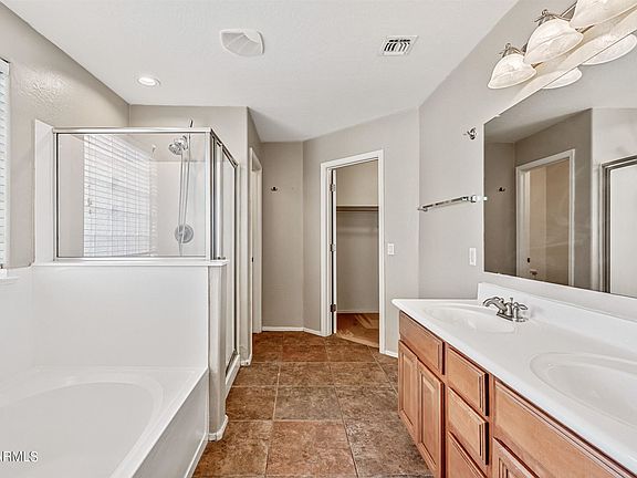 5th image of 42451 W Somerset Dr