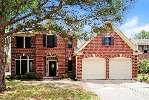 20407 Avery Point Dr Photo 1