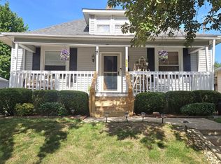 517 Baxter Ct, Canton, IL 61520