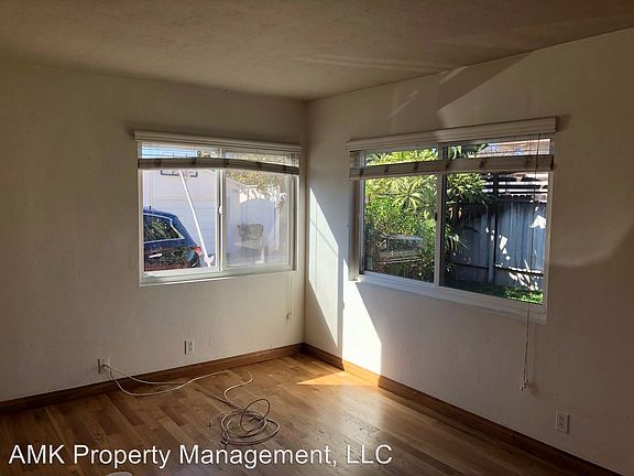 4th image of 3030 Vancouver Ave