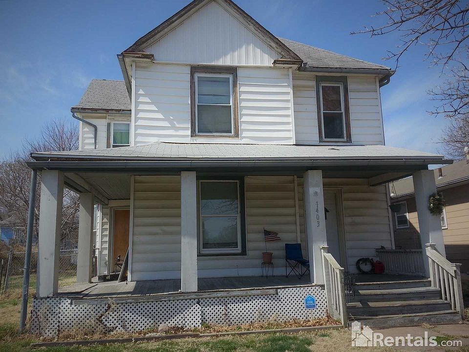 2nd image of 1403 SW Washburn Ave